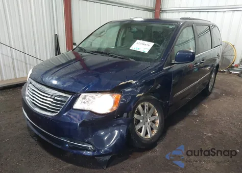 2015 Chrysler Town & Country Touring from USA, damaged, VIN 2C4RC1BG8FR608555